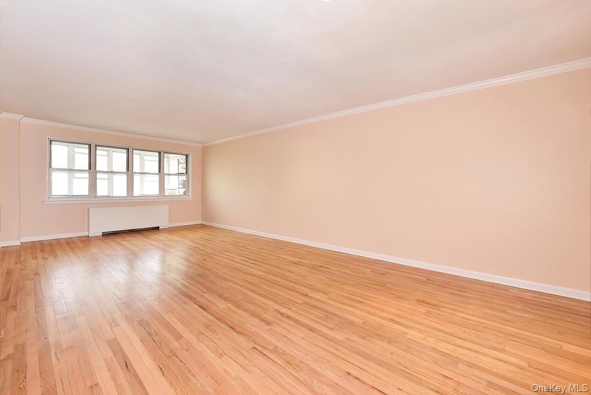 180 S Middle Neck Road, Unit 3-K photo 9