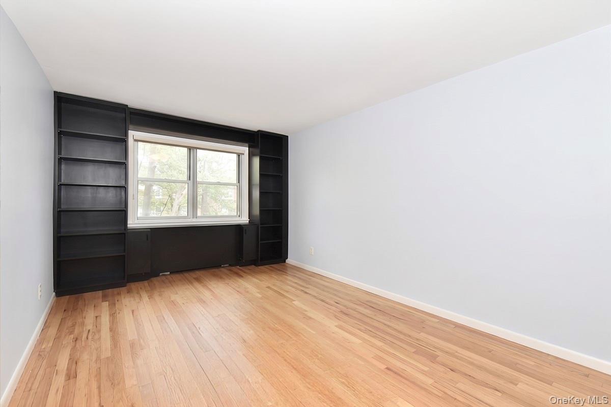 180 S Middle Neck Road, Unit 3-K photo 12
