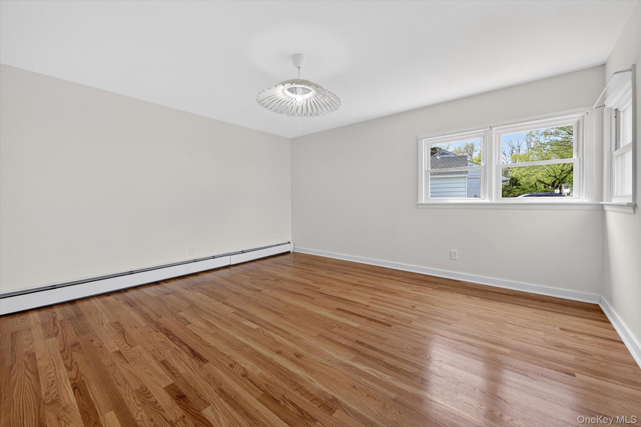 14 Roslyn Street – For Sale photo 16