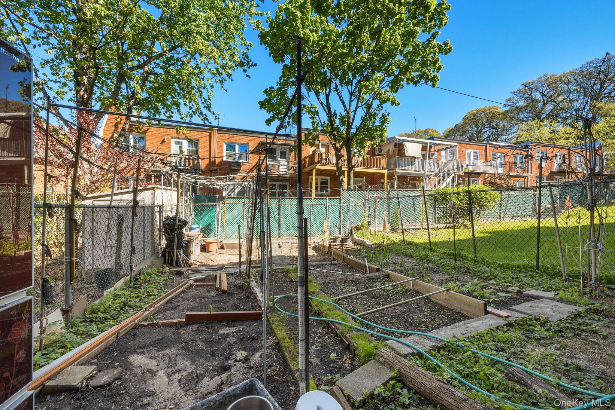 240-43 69 Avenue – For Sale photo 31
