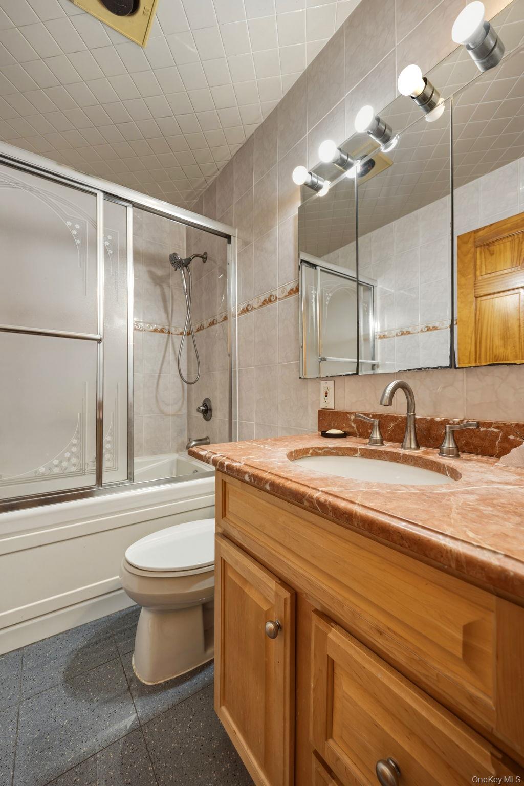 240-43 69 Avenue – For Sale photo 20