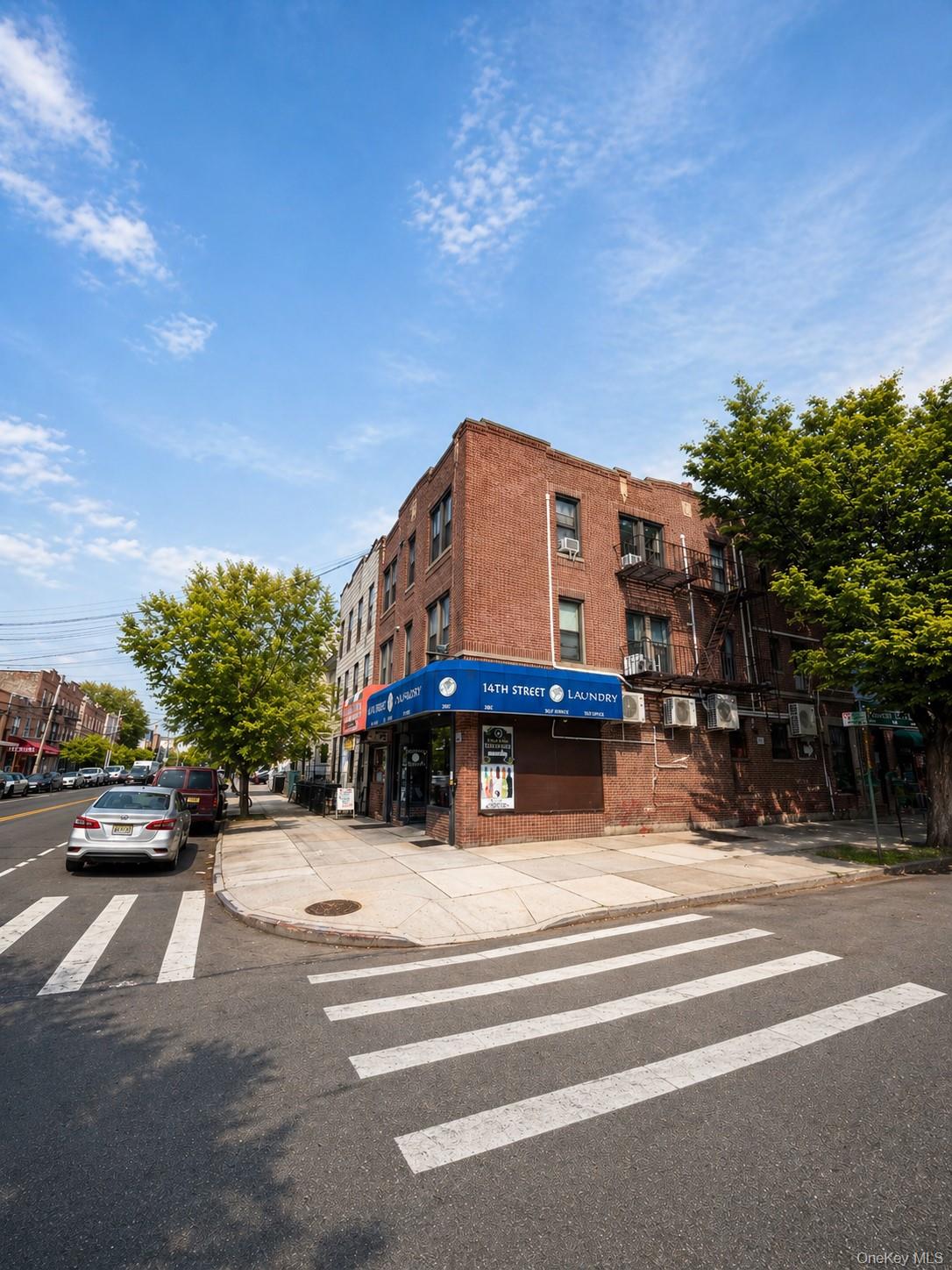 3067 14th Street – For Sale