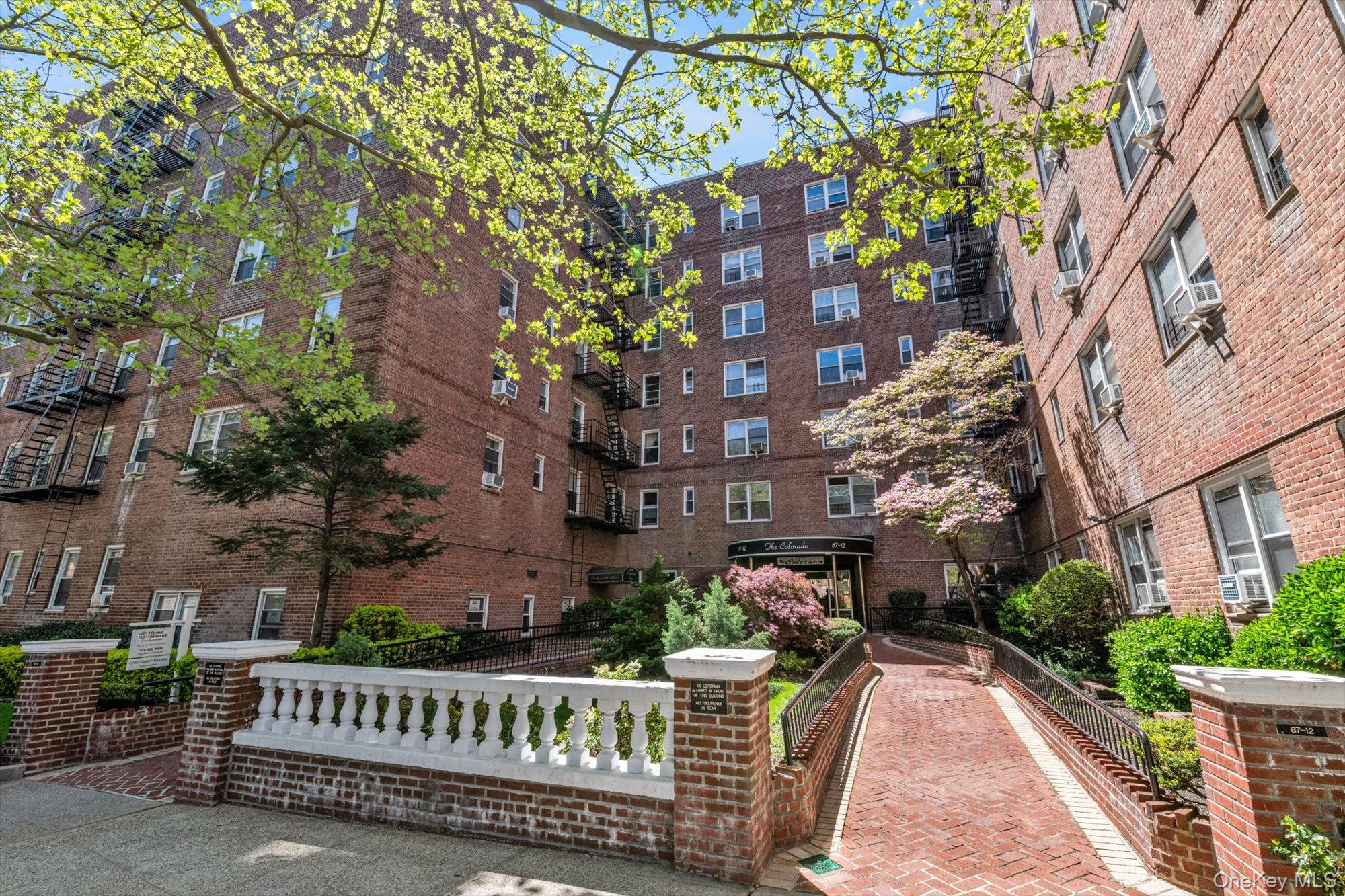 67-12 Yellowstone Boulevard, Unit E5 photo 16