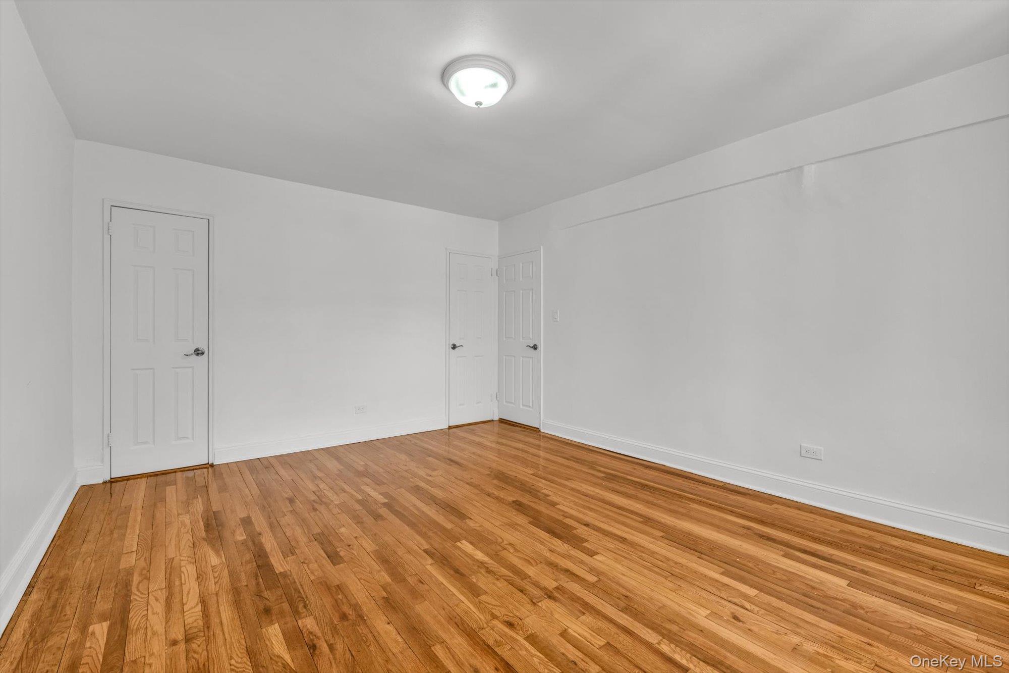 67-12 Yellowstone Boulevard, Unit E5 photo 7