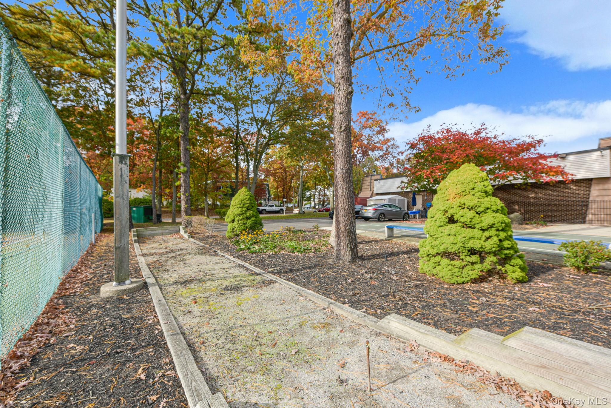 86 Birchwood Road, Unit 402 photo 24