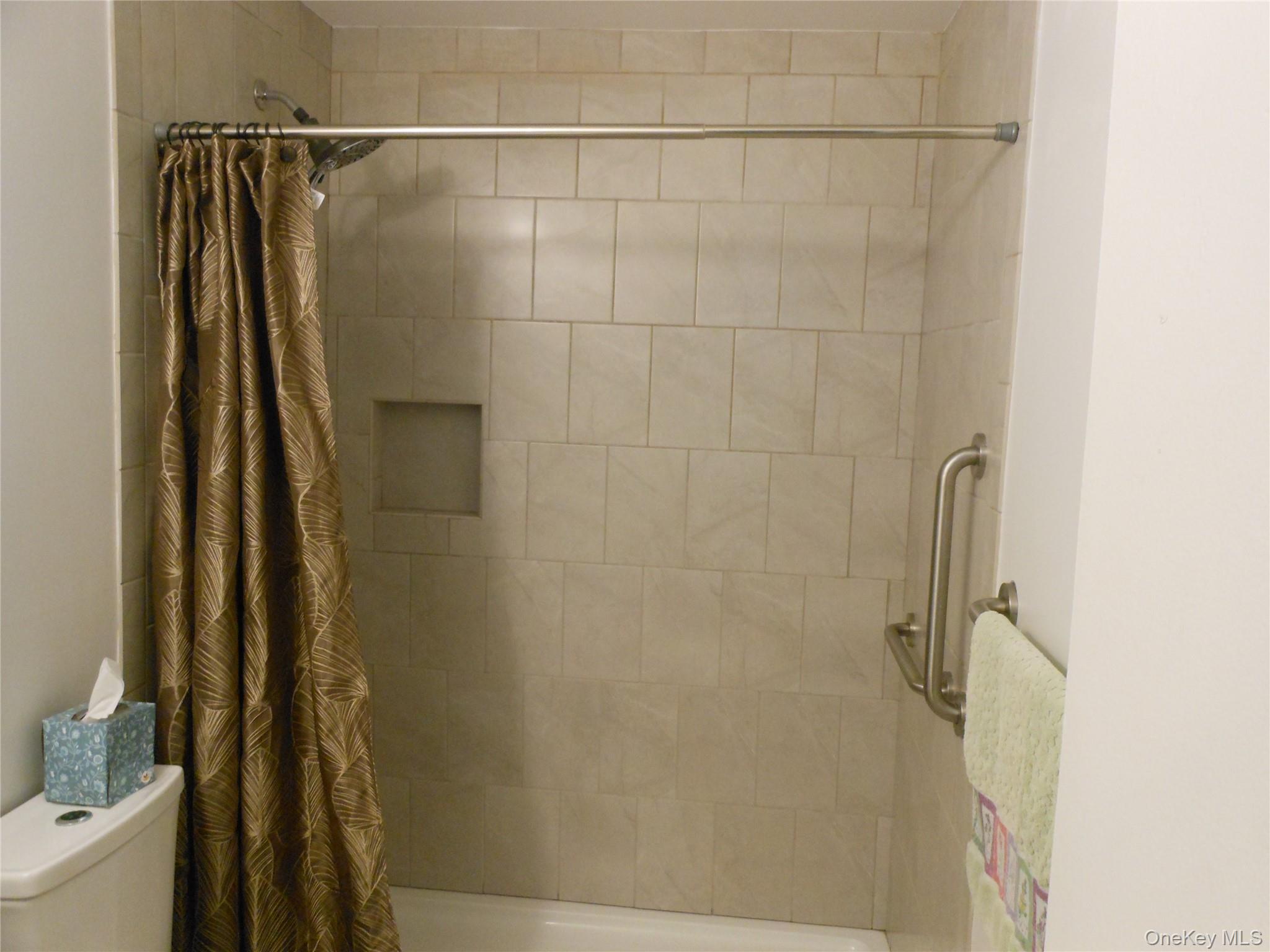 86 Birchwood Road, Unit 402 photo 11