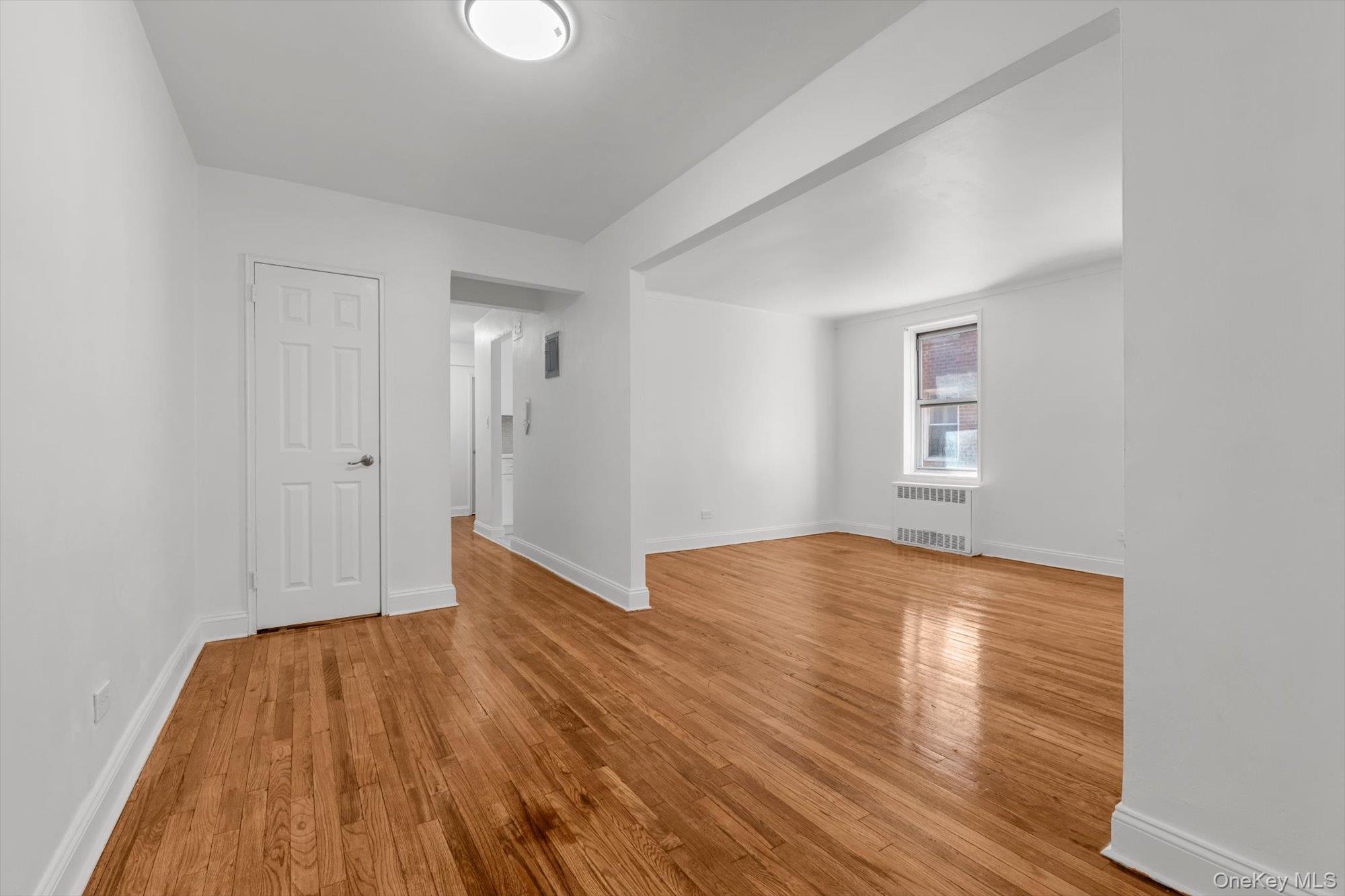 67-12 Yellowstone Boulevard, Unit E9 photo 4