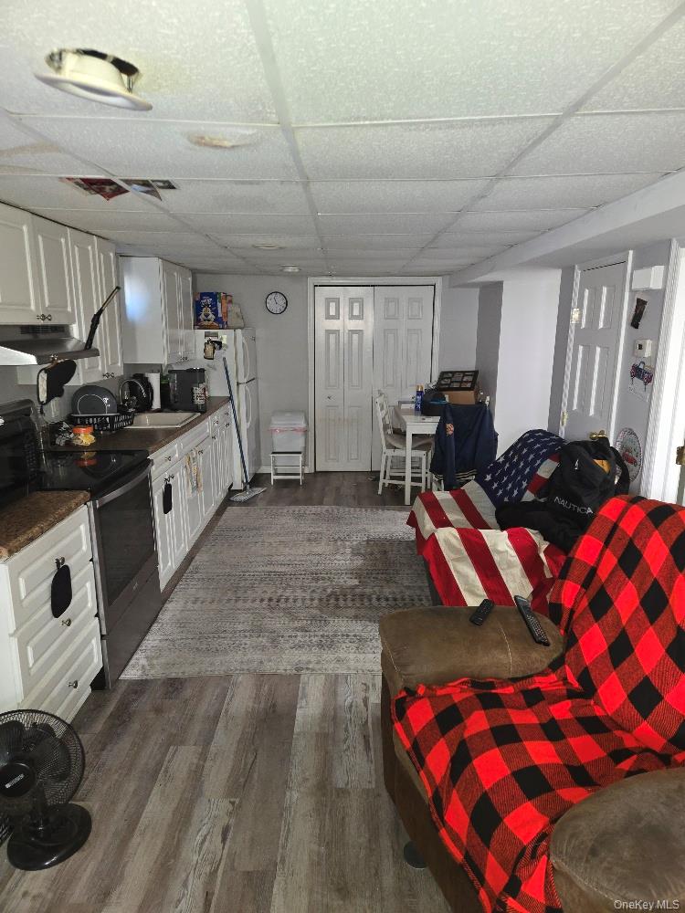 12 Carson Street – For Sale photo 32