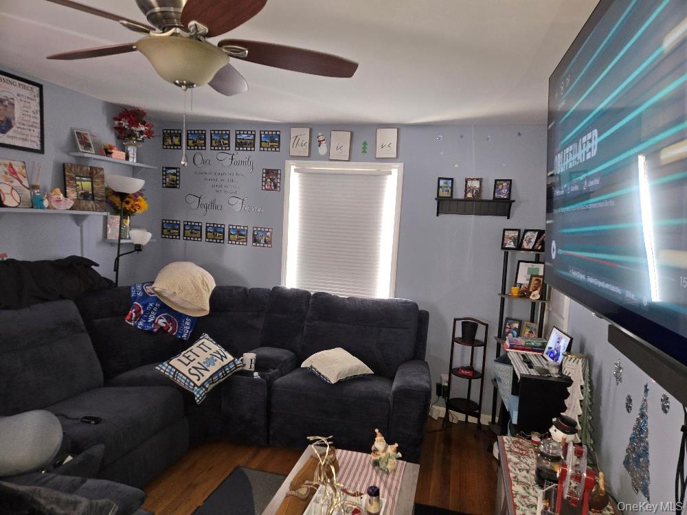 12 Carson Street – For Sale photo 14