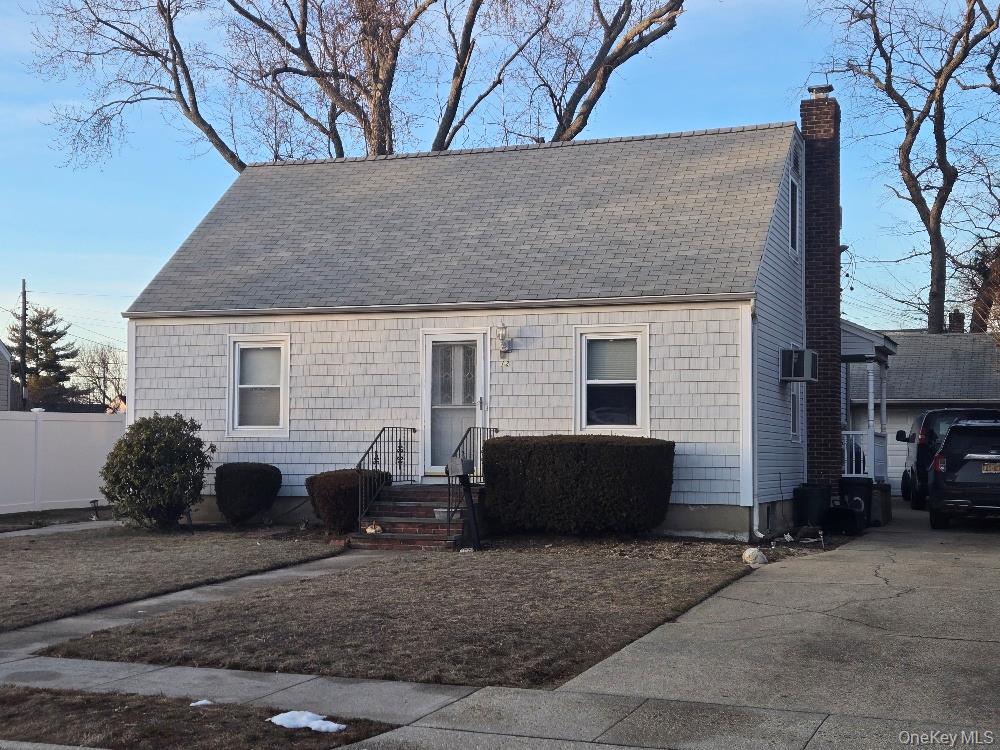 12 Carson Street – For Sale photo 2