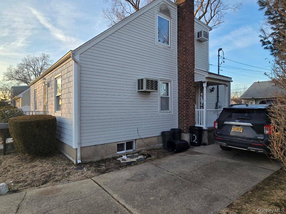 12 Carson Street – For Sale photo 3