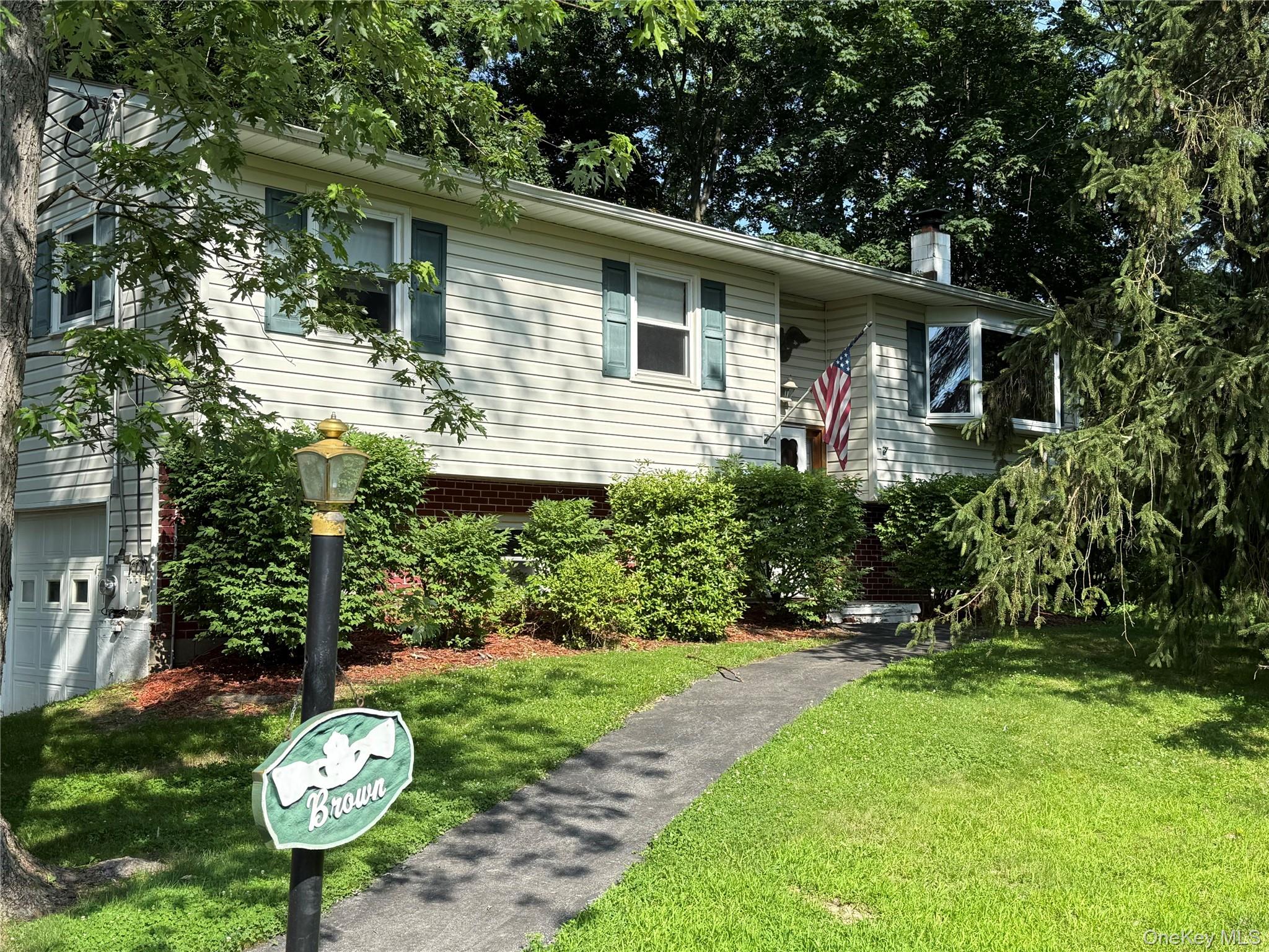 11 Sherwood Heights – For Sale