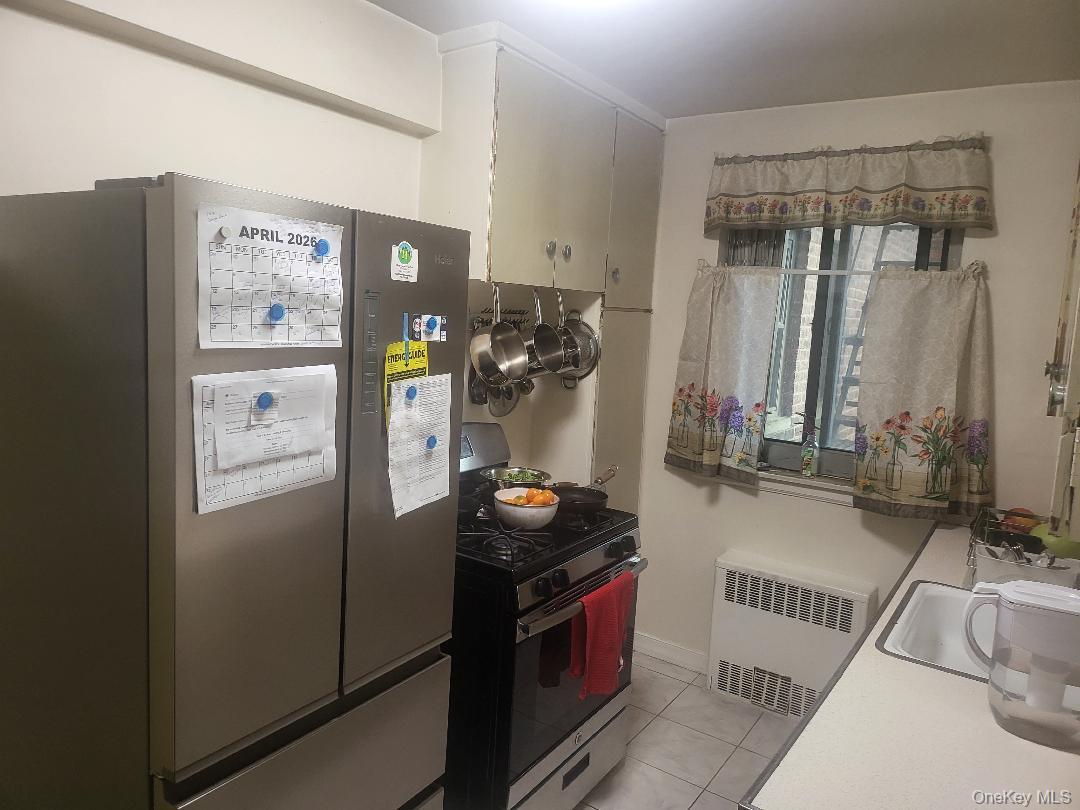 87-56 Francis Lewis Boulevard, Unit A47 photo 7