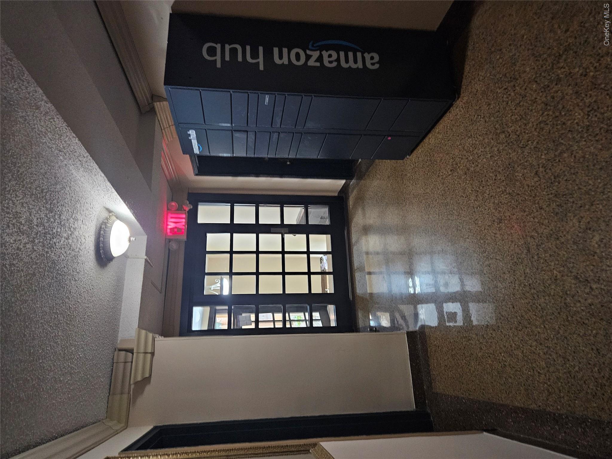 2107 Wallace Avenue, Unit 4D photo 2