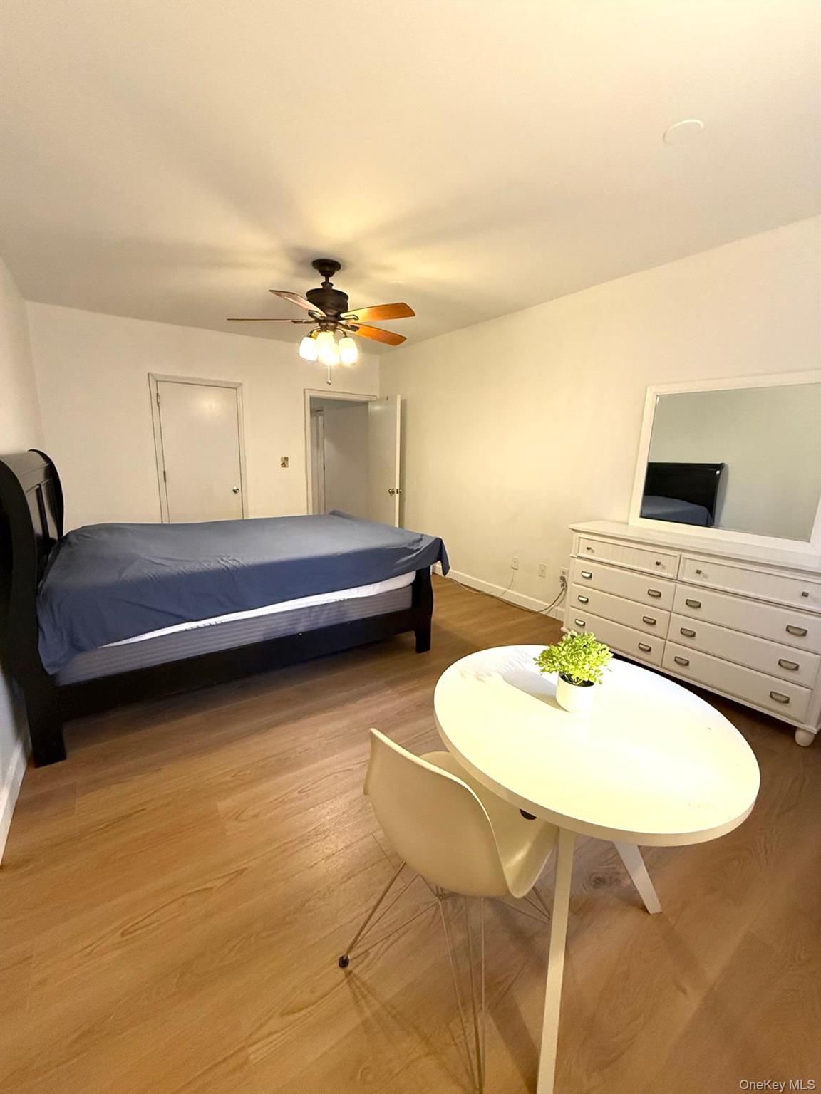 87-30 62 Avenue, Unit 101. photo 2