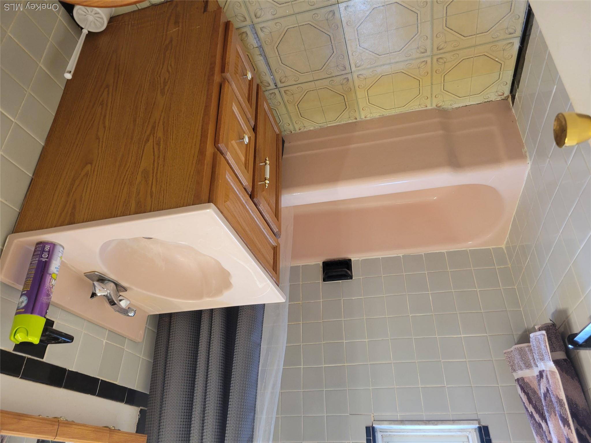 245 Rumsey Road, Unit 7B photo 2