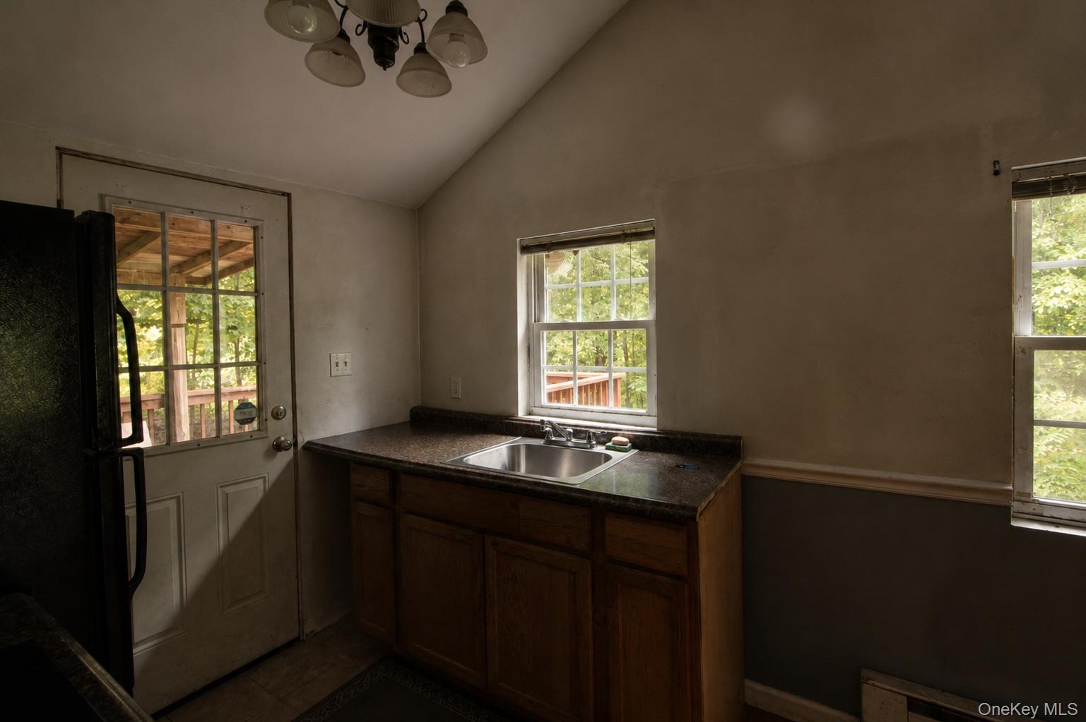 10 Lookout Trail – For Sale photo 9
