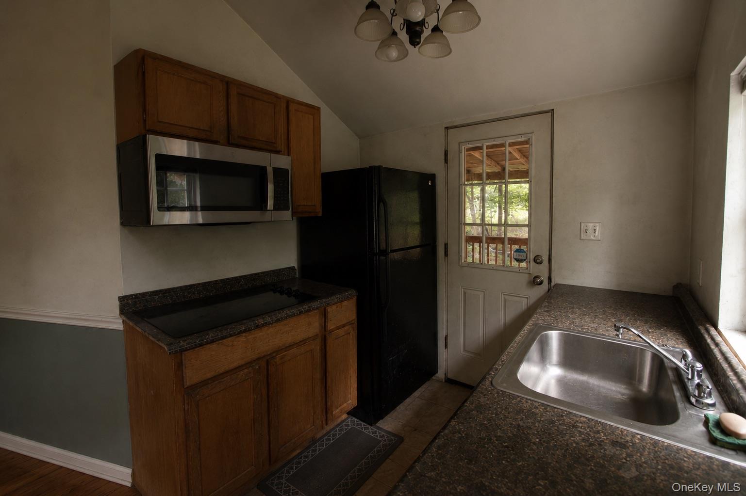10 Lookout Trail – For Sale photo 10
