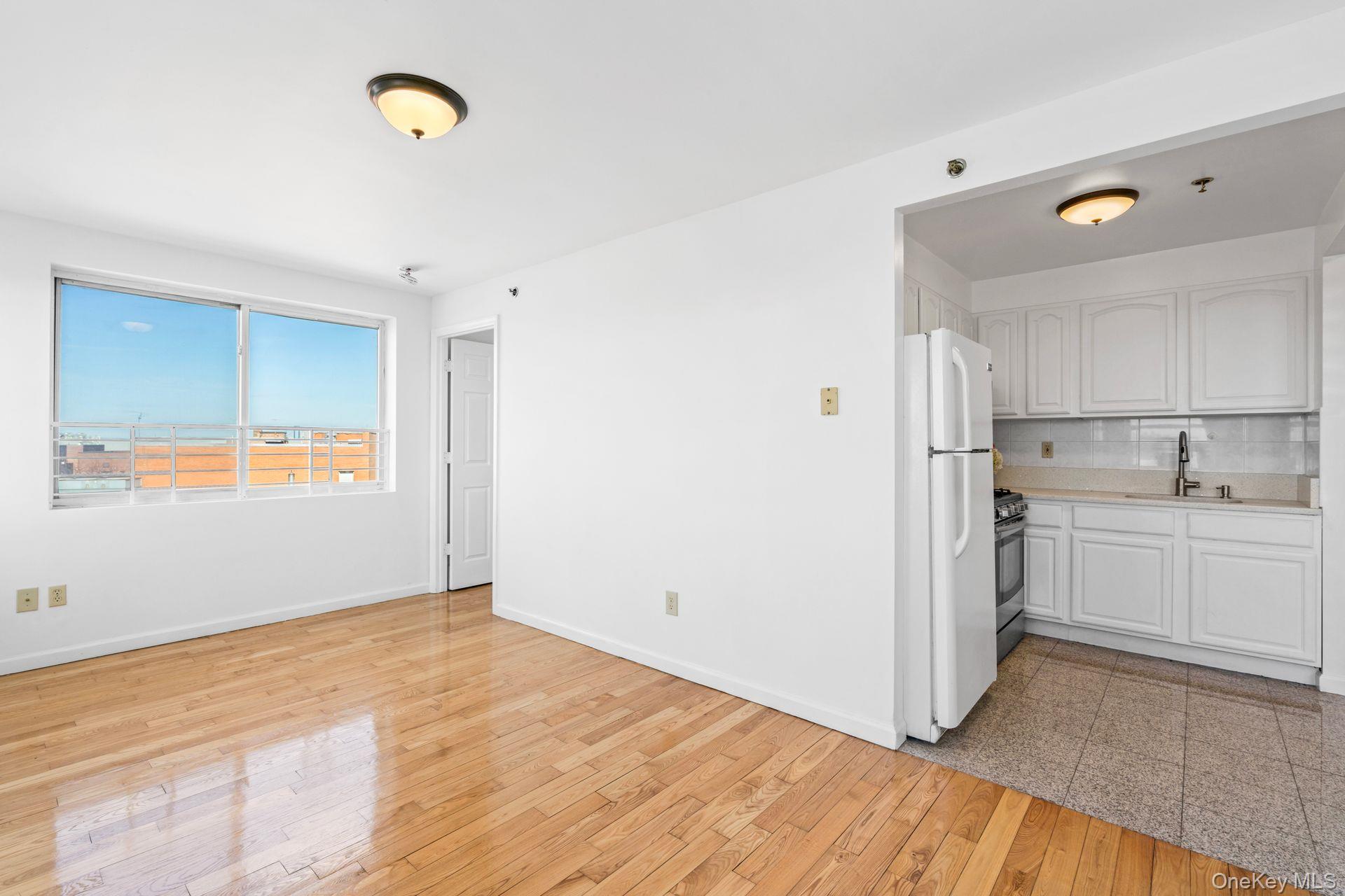 13616 31st Road, Unit 8B photo 5