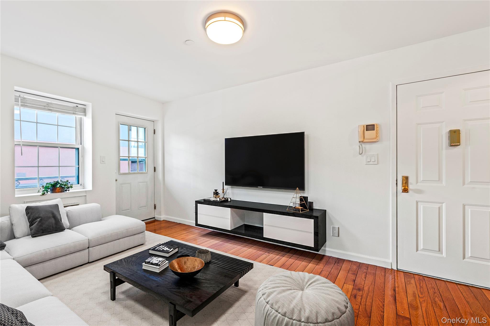 3506 Leavitt Street, Unit 3I photo 5