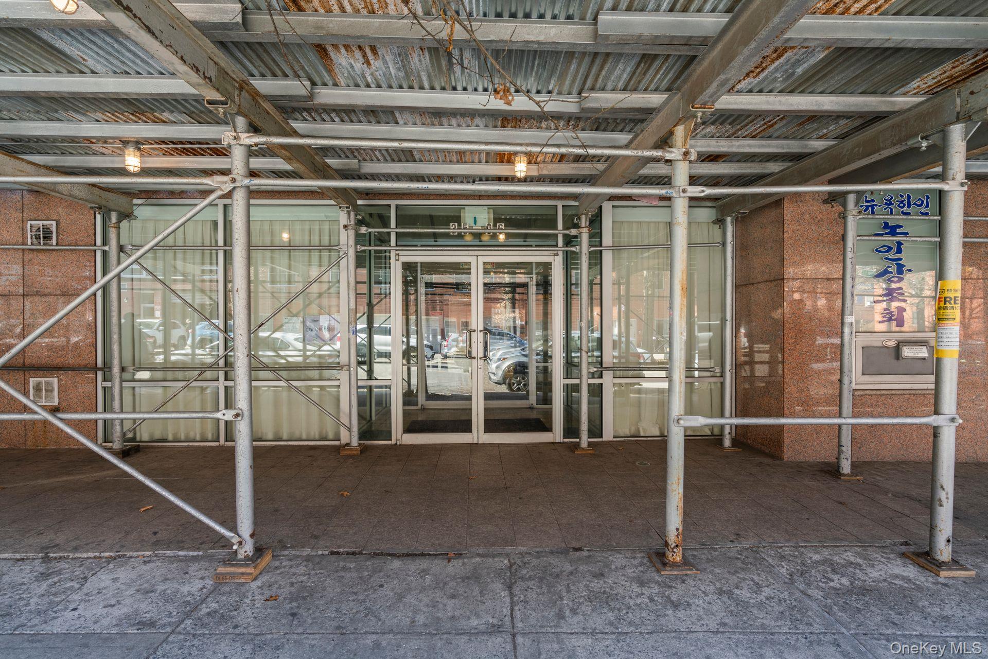3506 Leavitt Street, Unit 3I photo 3