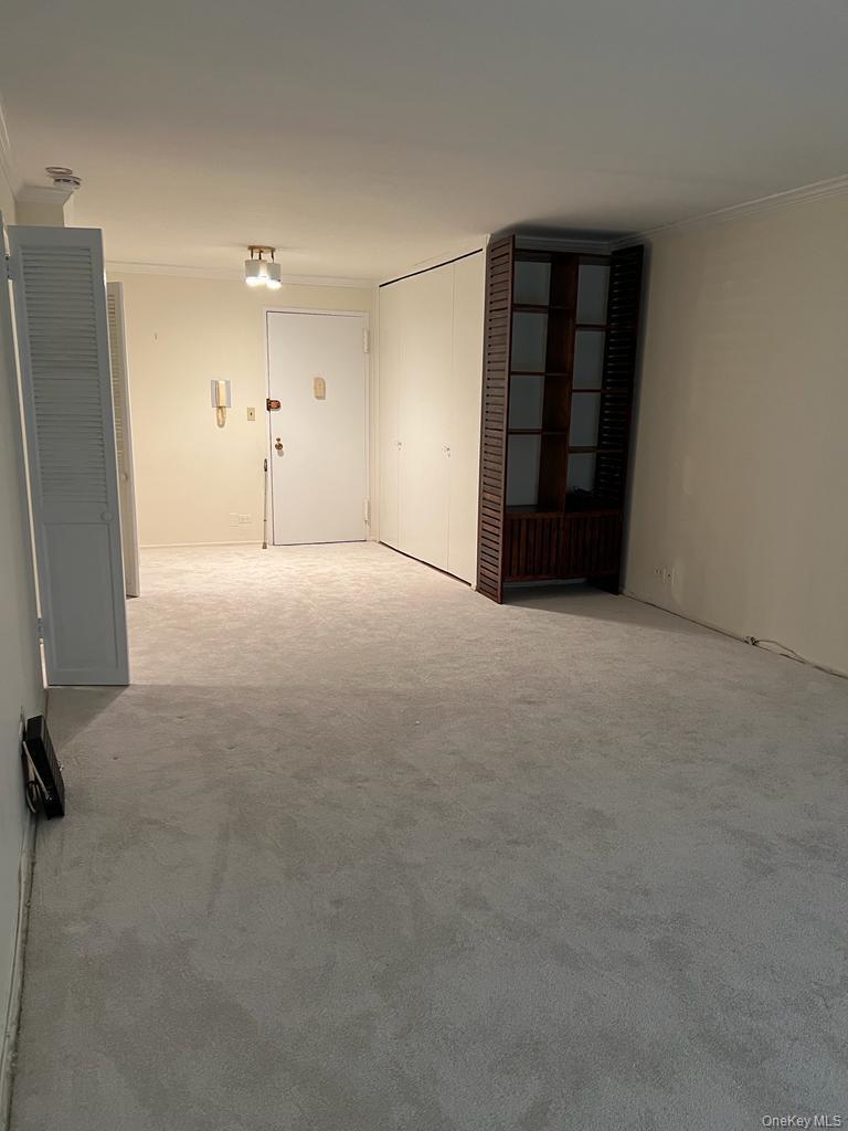 305 E 40 Street Street, Unit 4A photo 3
