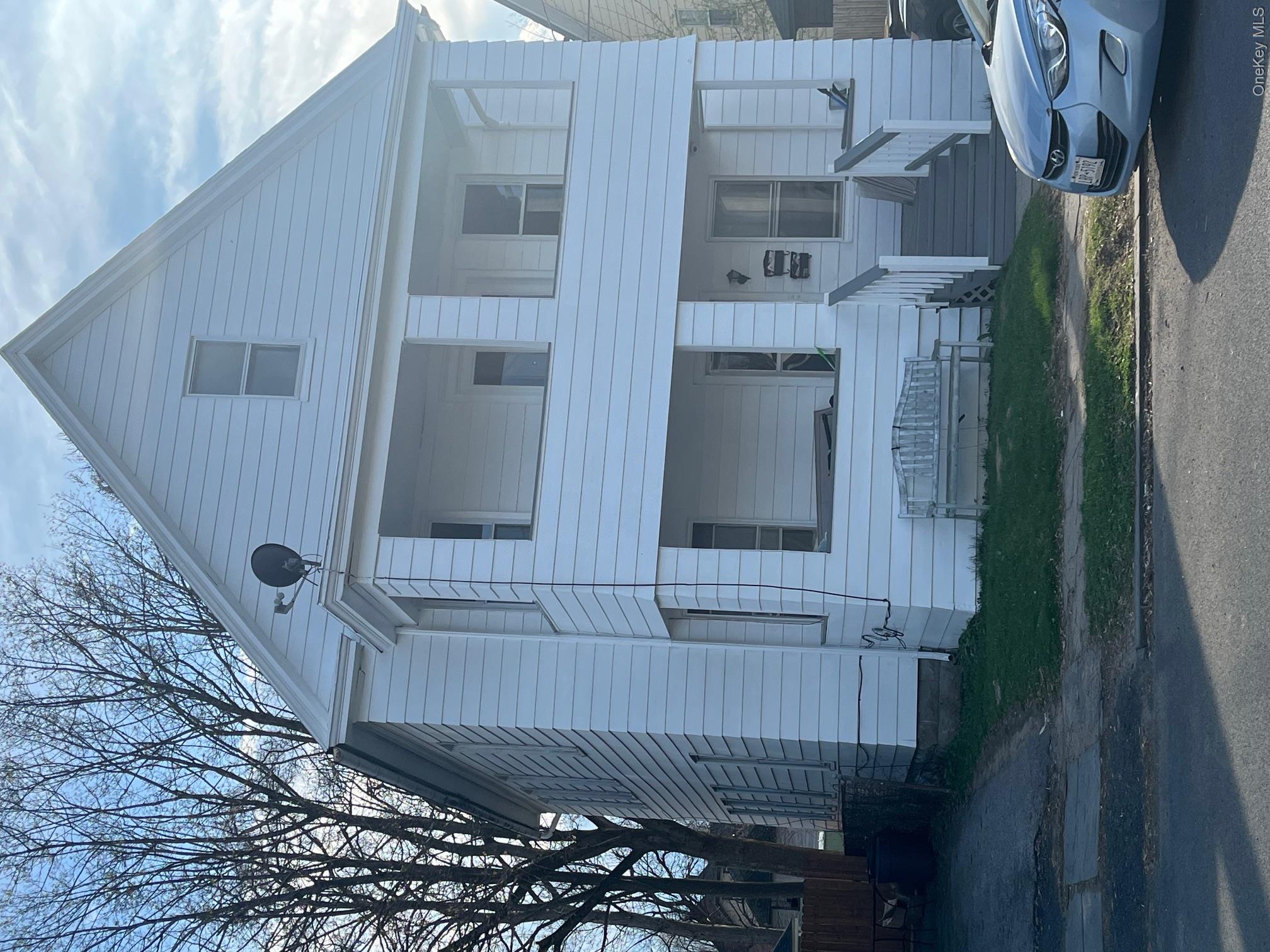 235 Smith Avenue – For Sale