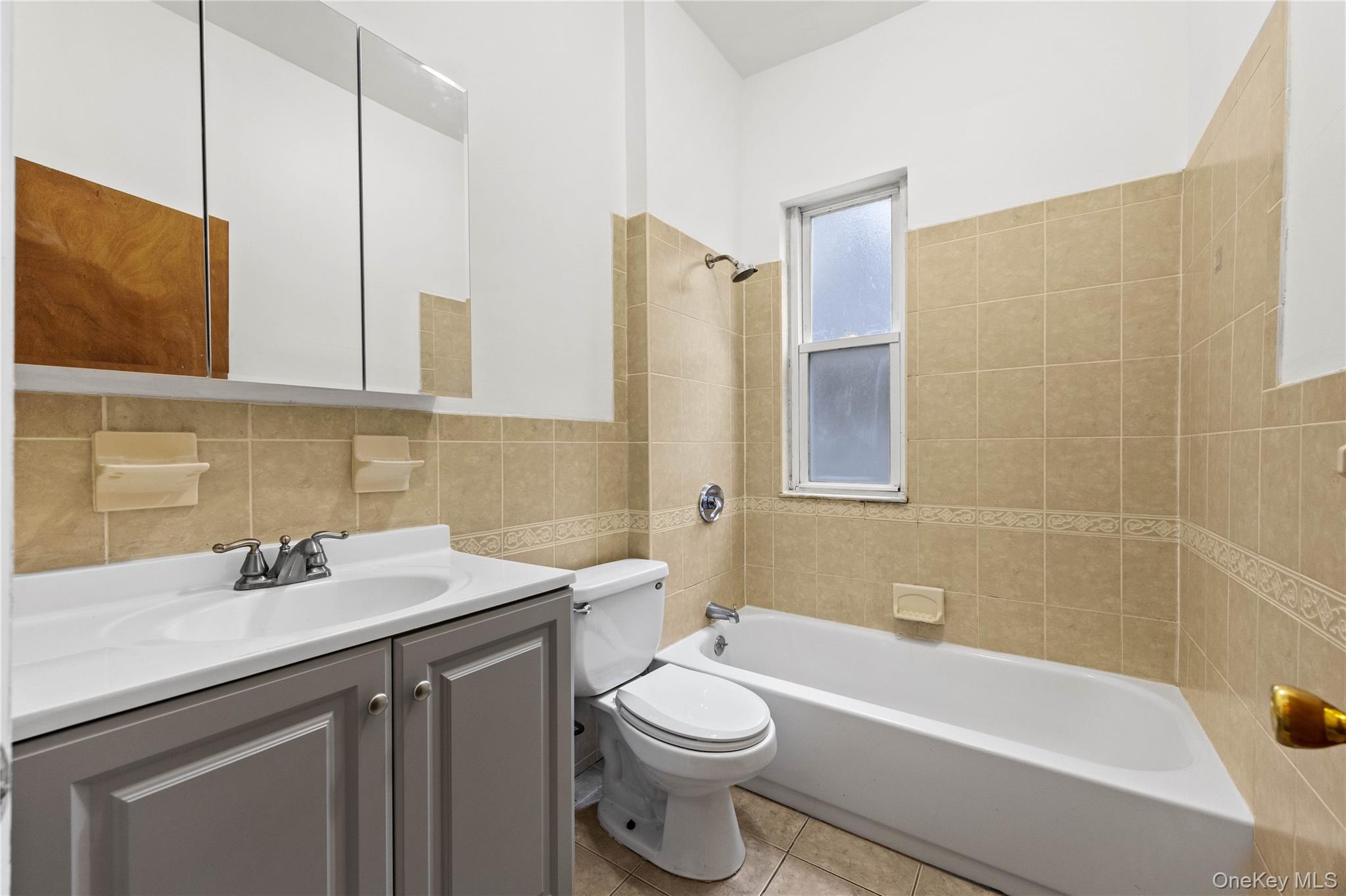 847 Castle Hill Avenue – For Sale photo 13