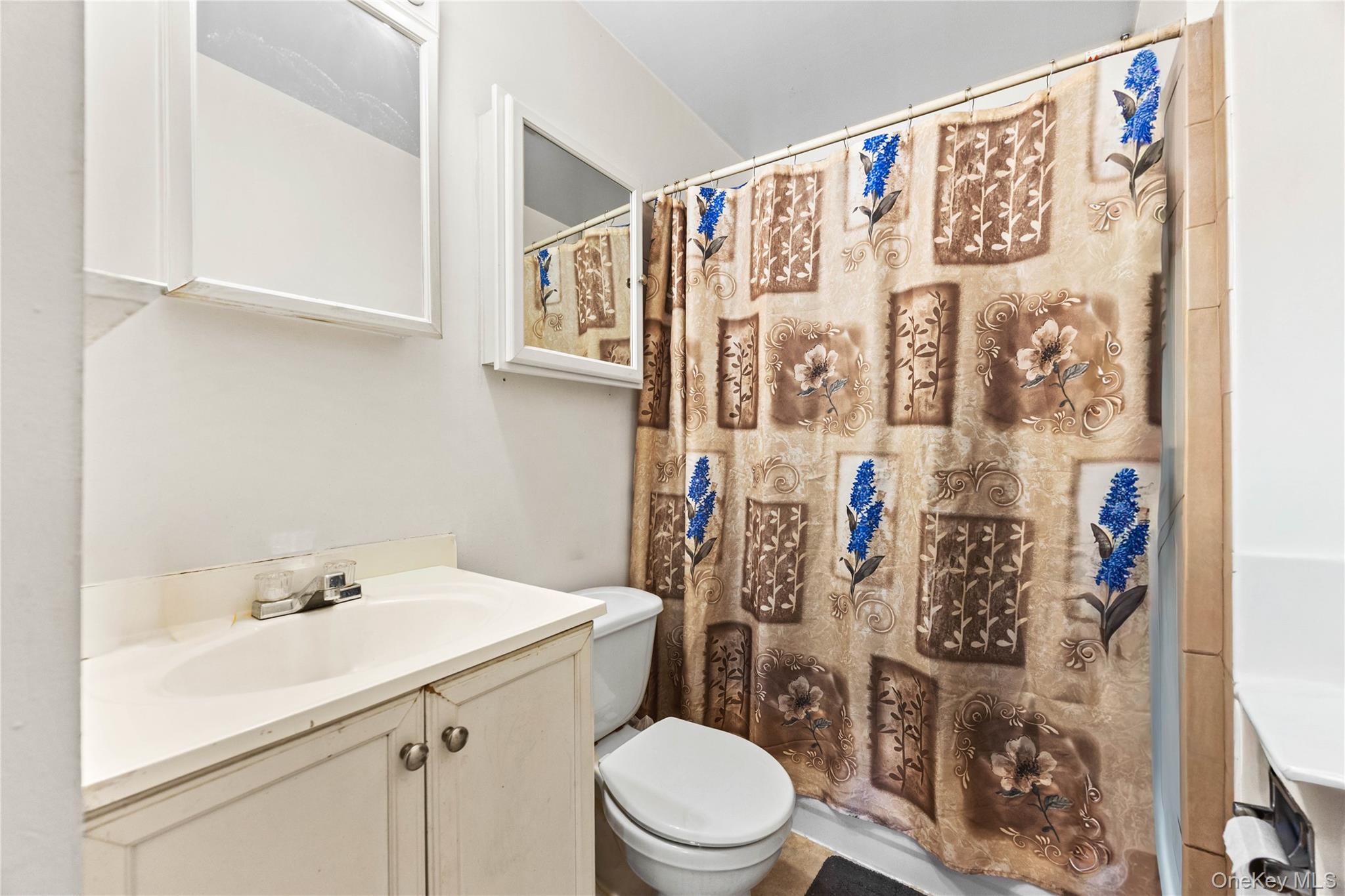 847 Castle Hill Avenue – For Sale photo 17