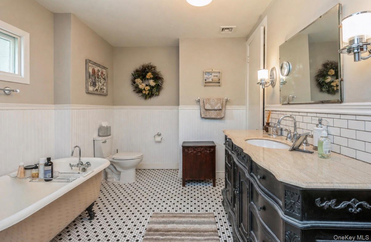 110 Red Spring Lane – For Sale photo 33