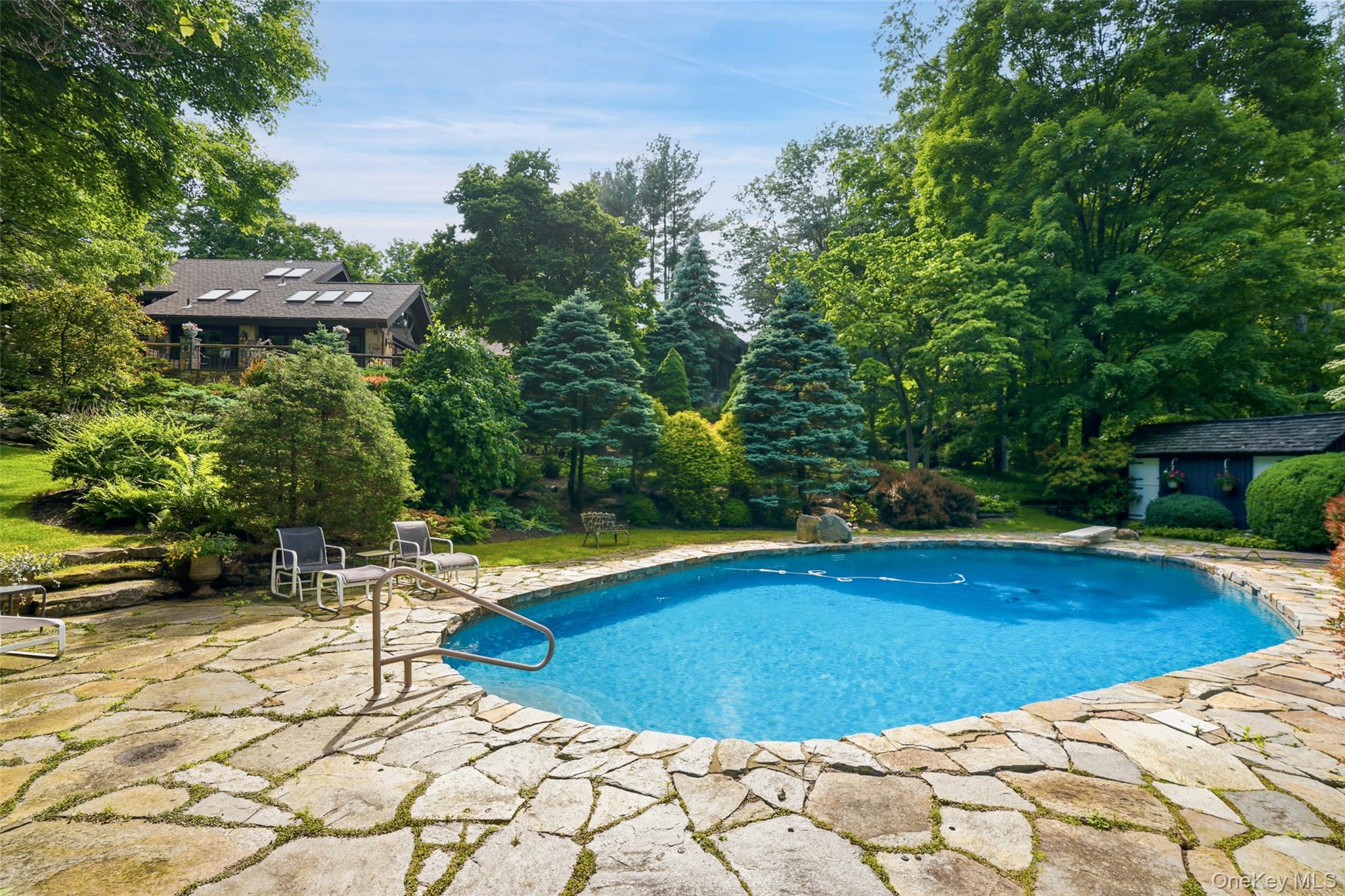 217 Trinity Pass – For Sale photo 2