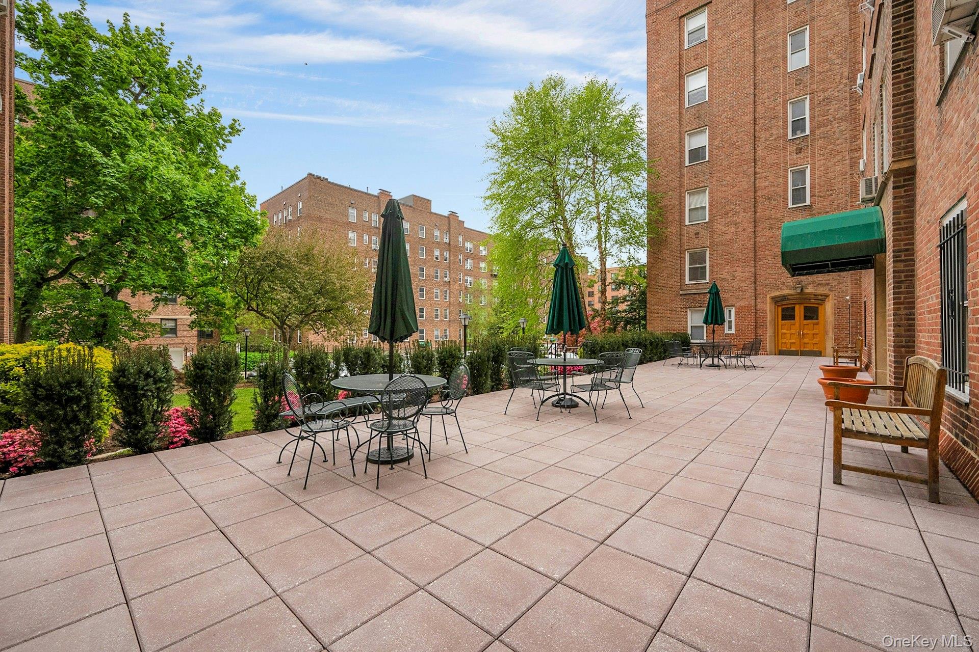 280 Bronxville Road, Unit 5X photo 29