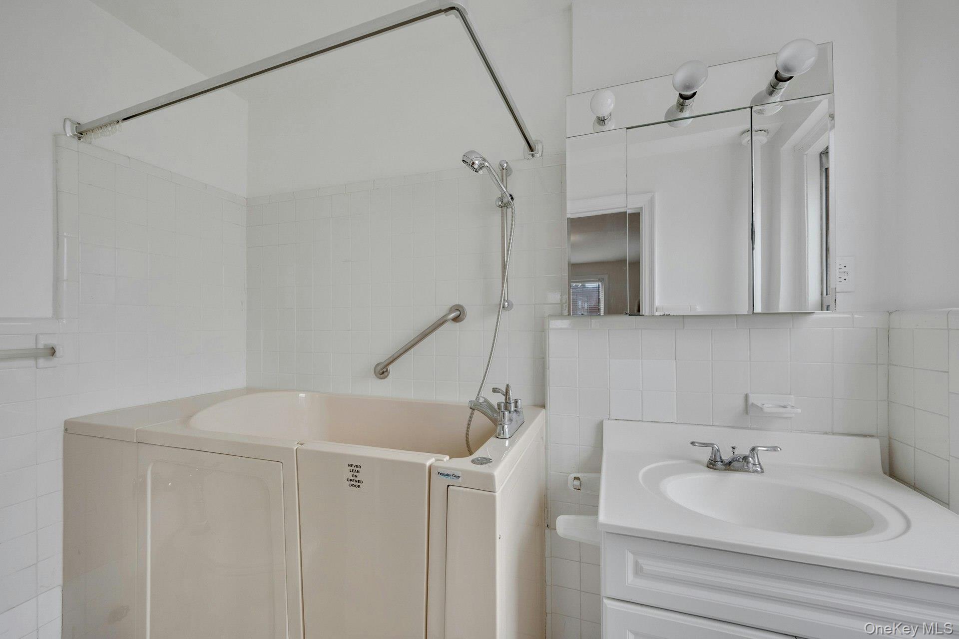 280 Bronxville Road, Unit 5X photo 24