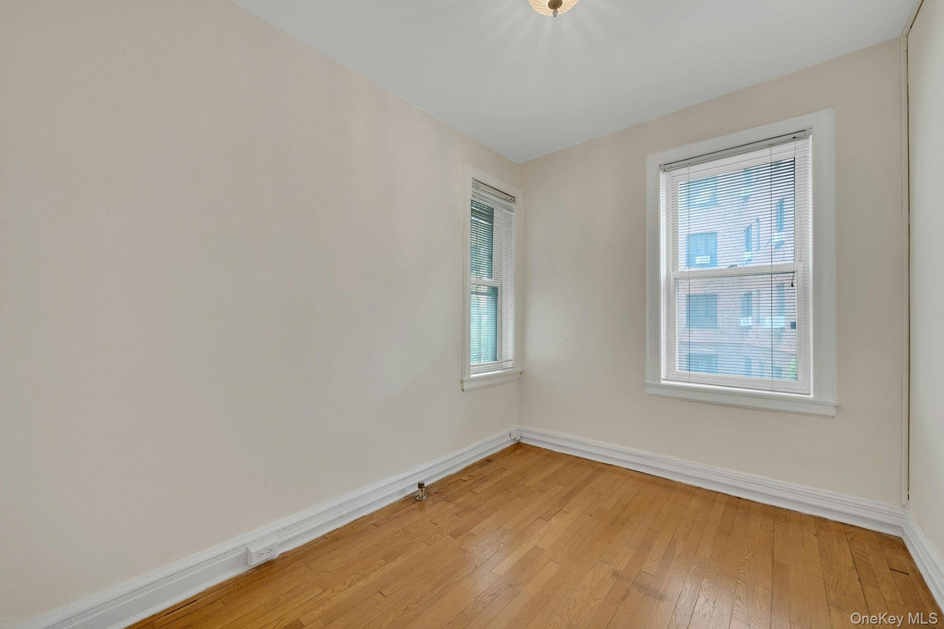 280 Bronxville Road, Unit 5X photo 15