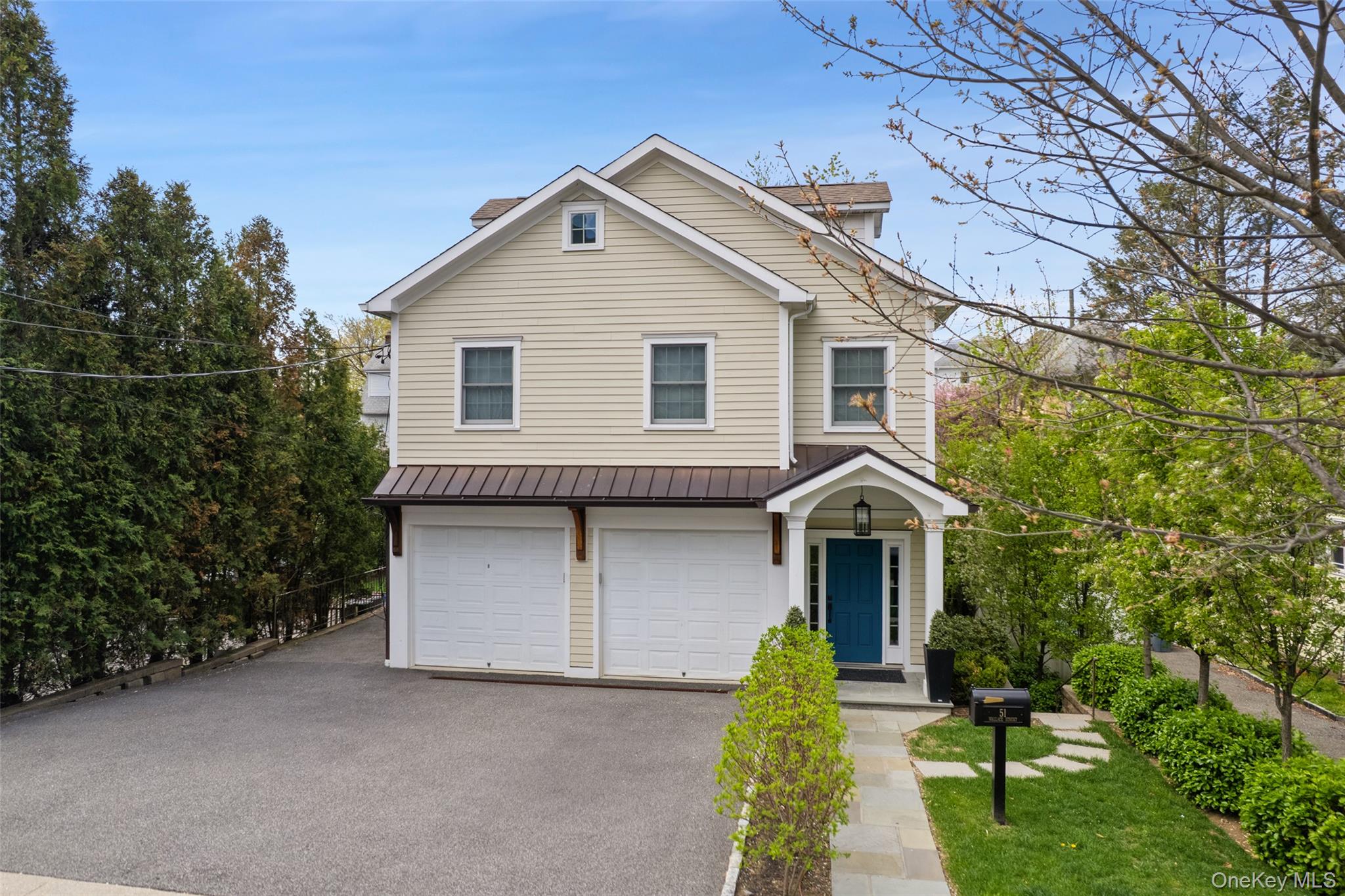51 Wallace Street – For Sale