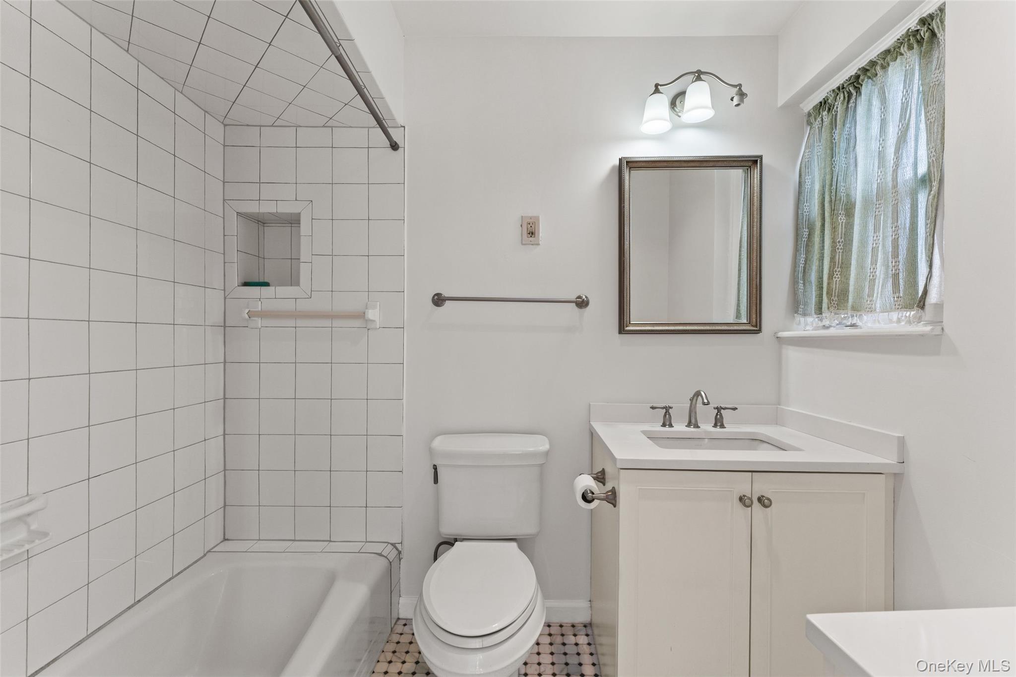 42 Pondfield West Road, Unit 6D photo 20