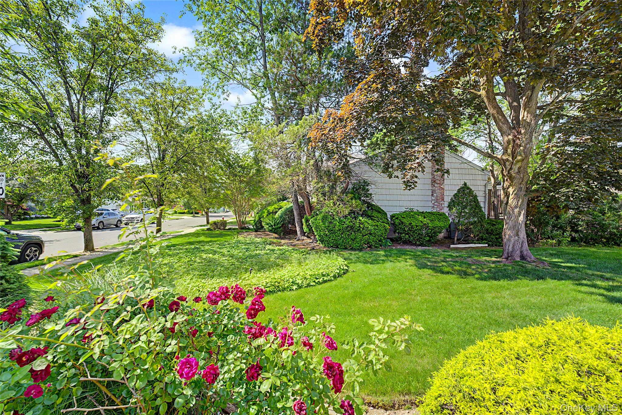 105 Serpentine Lane – For Sale photo 22
