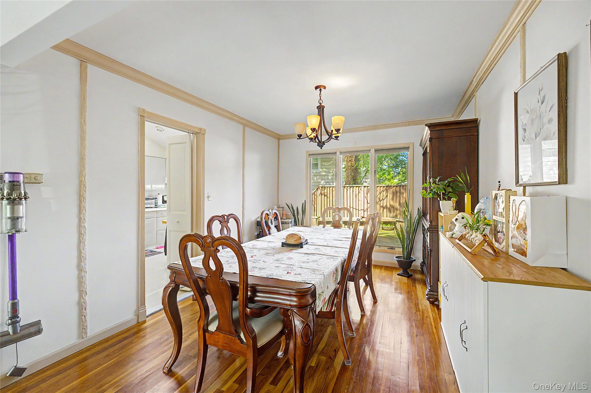 105 Serpentine Lane – For Sale photo 11