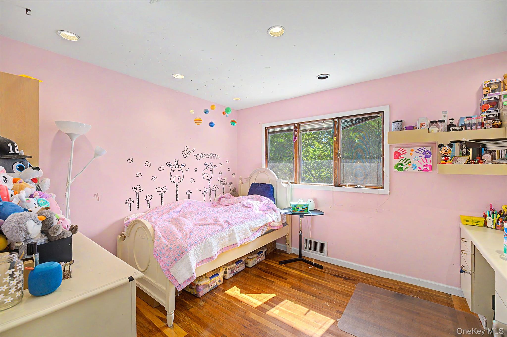 105 Serpentine Lane – For Sale photo 17