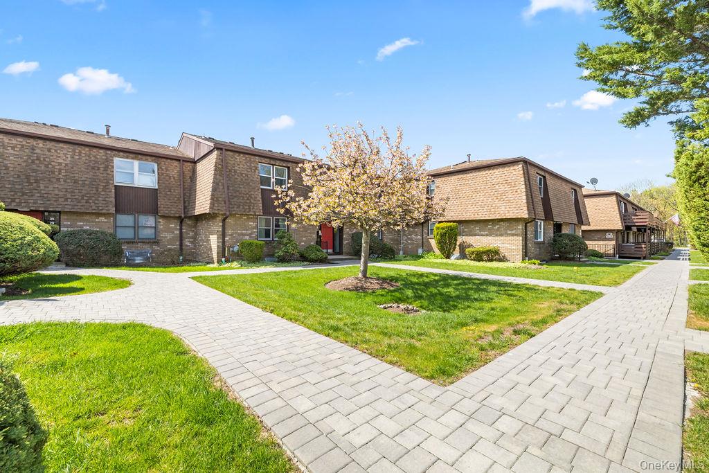 19 New Holland Village – For Sale photo 23