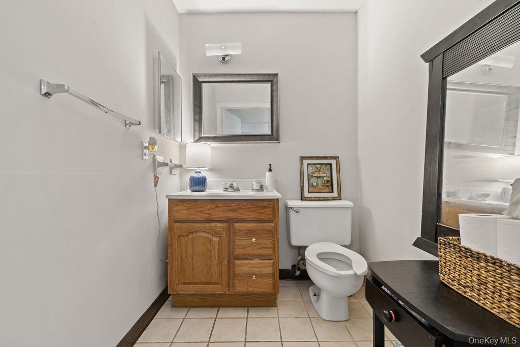 19 New Holland Village – For Sale photo 8