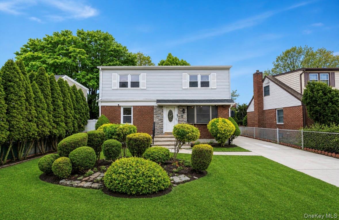 5 Edward Avenue – For Sale