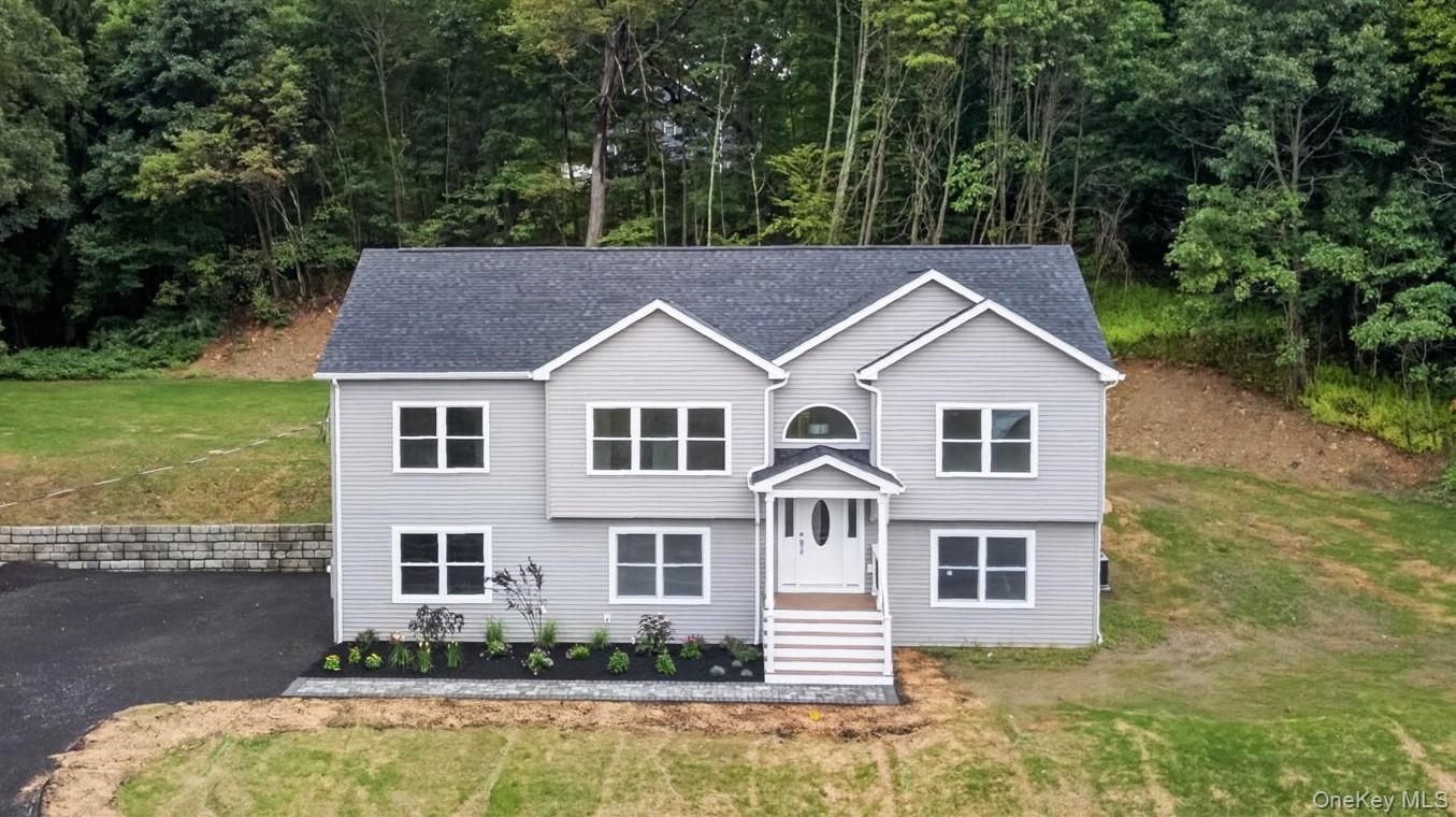 592 Ludingtonville Road – For Sale