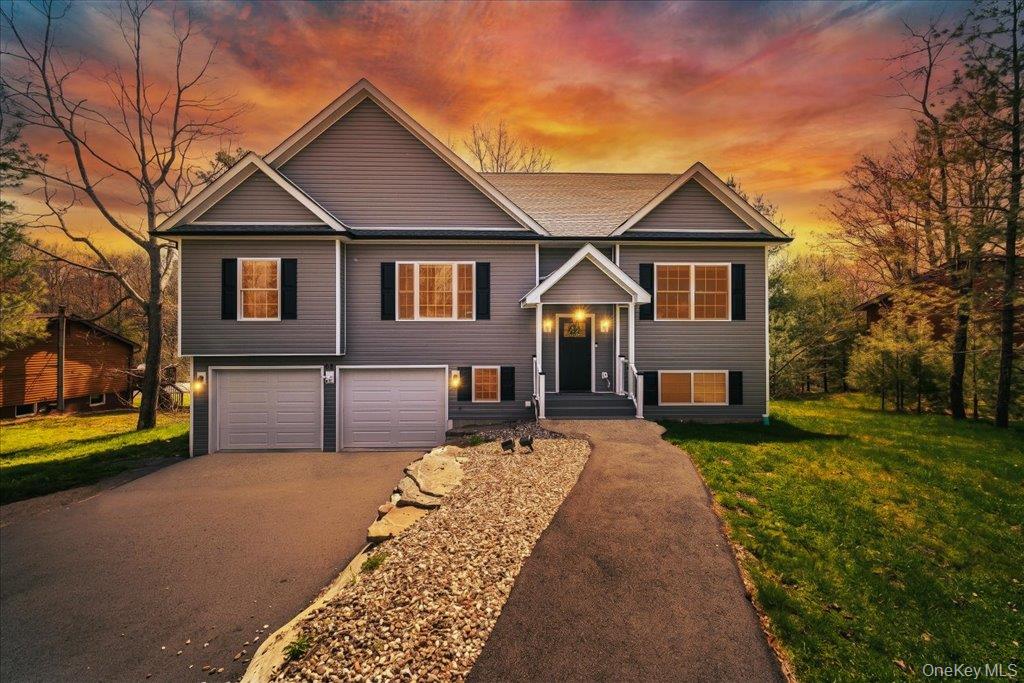 68 Picadilly Circle – For Sale photo 2