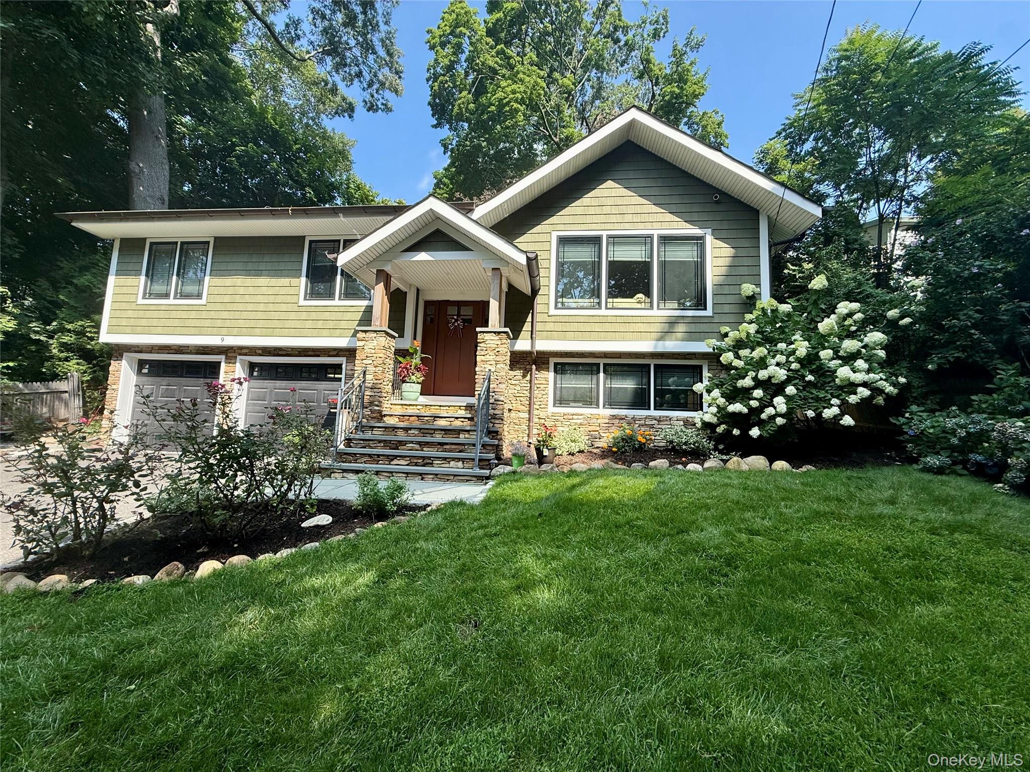9 Winding Way – For Sale