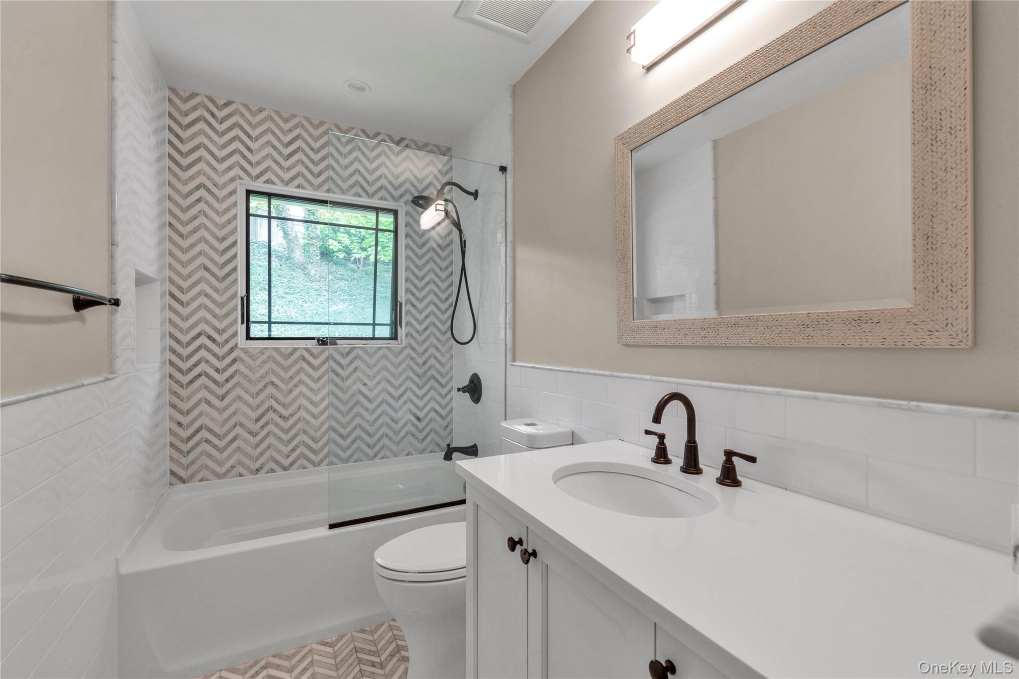 9 Winding Way – For Sale photo 11
