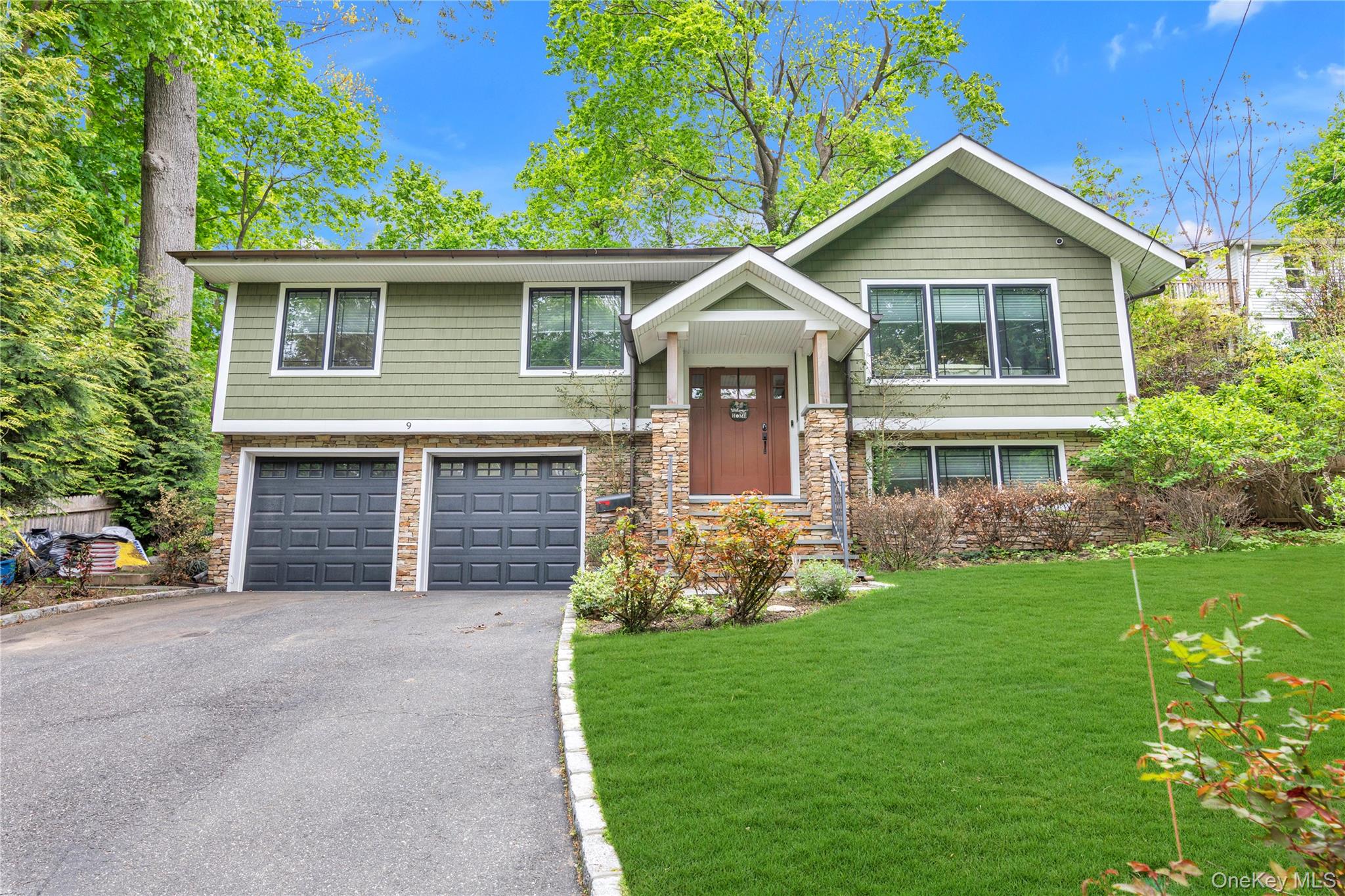 9 Winding Way – For Sale photo 4