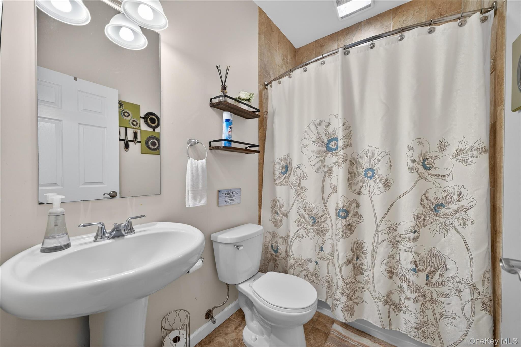 2 Primrose Lane – For Sale photo 22