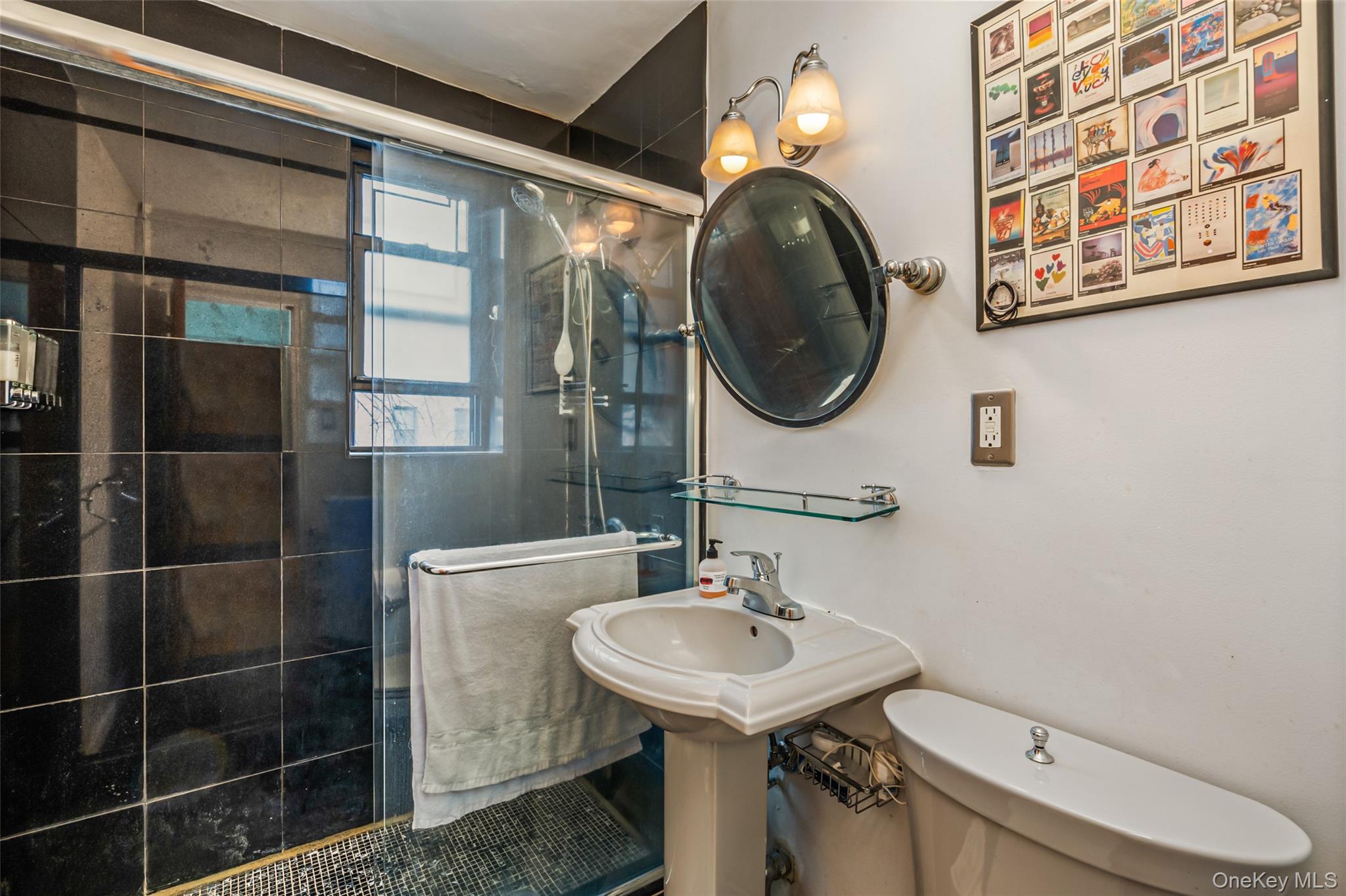 65-30 108 Street, Unit 2D photo 4