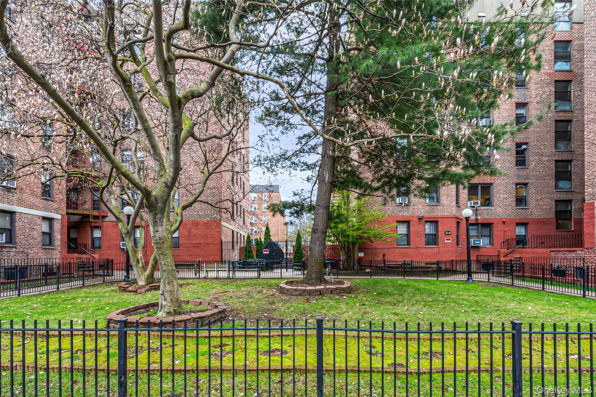 65-30 108 Street, Unit 2D photo 10
